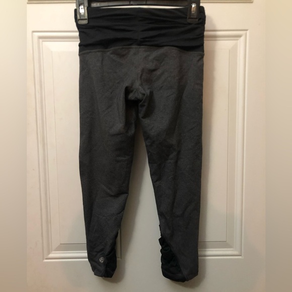 Lululemon Gray Cropped Ruched Leggings 27.5” - Picture 2 of 5